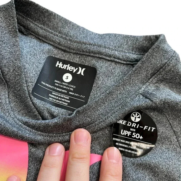 Hurley x Nike Dri Fit Gray Colorful Logo T Shirt 5 - Picture 2 of 2